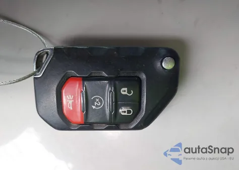 2020 Jeep Wrangler Unlimited Willys 4X4 z USA, uszkodzony, nr VIN 1C4HJXDG2LW332412